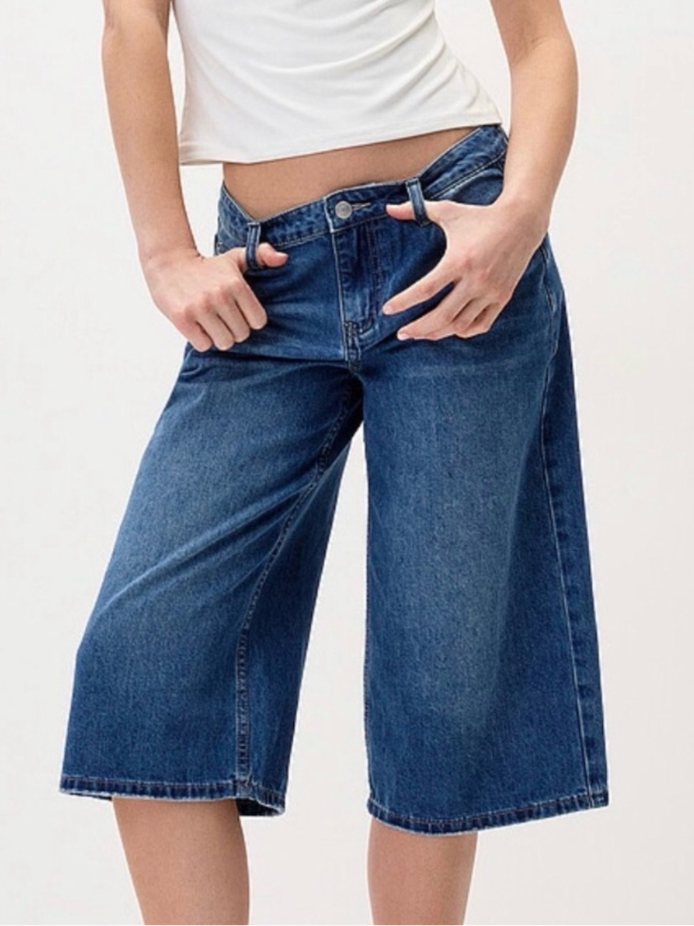 ✨ TWIK Loose low-rise jort ~ Size 31 waist